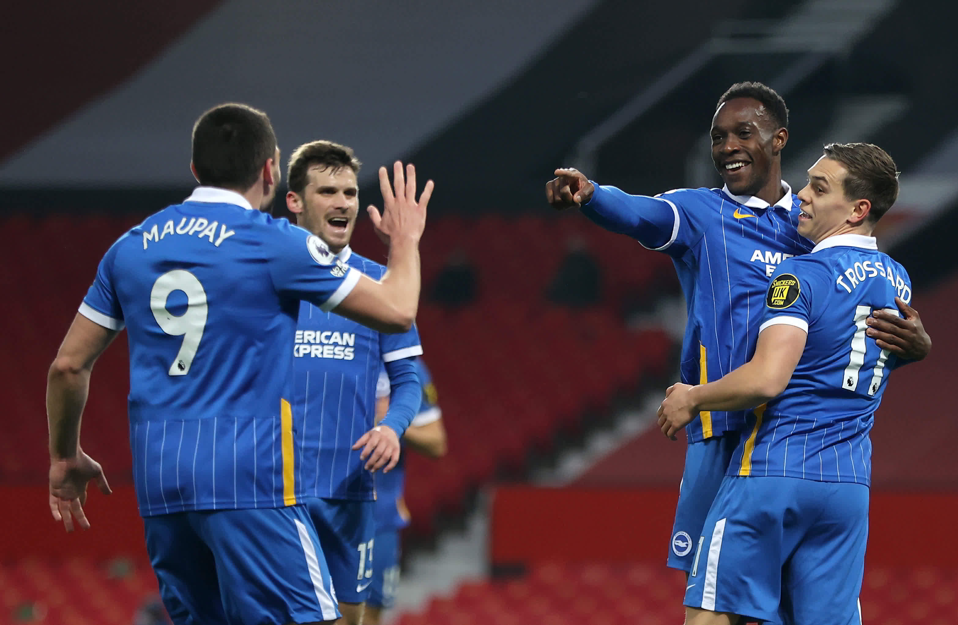 灯下的合影 灯下的合影